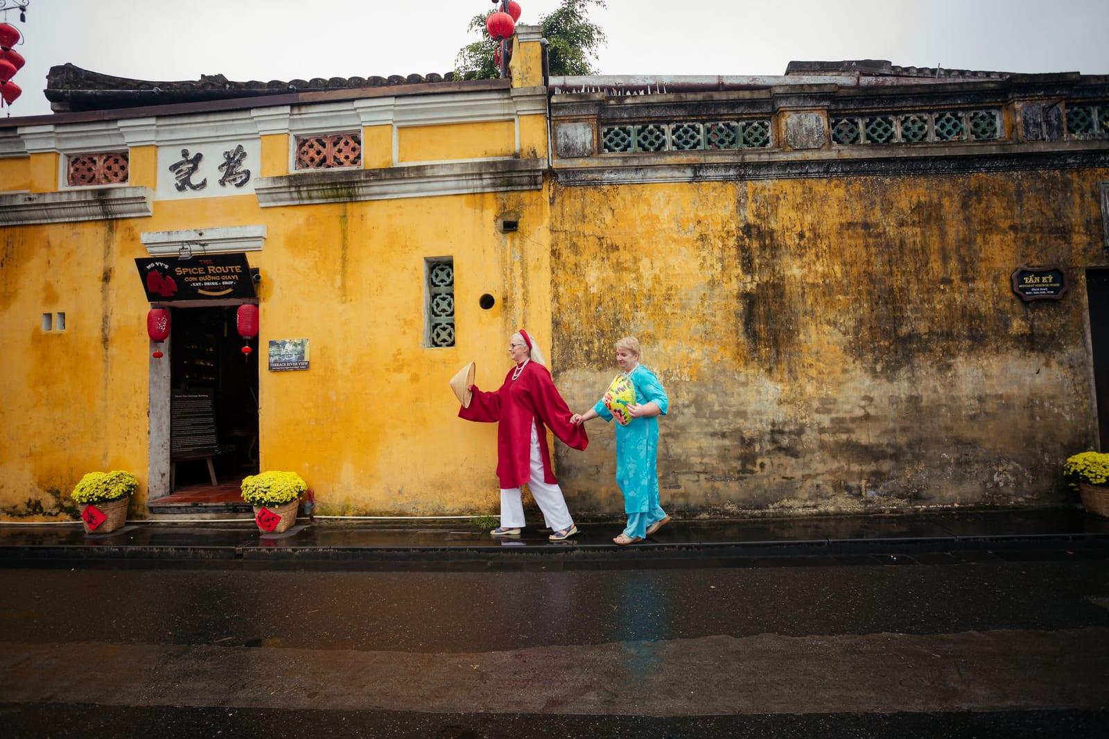 A food stall in Hội An's Old Town, the ancient port town where cao lầu comes from